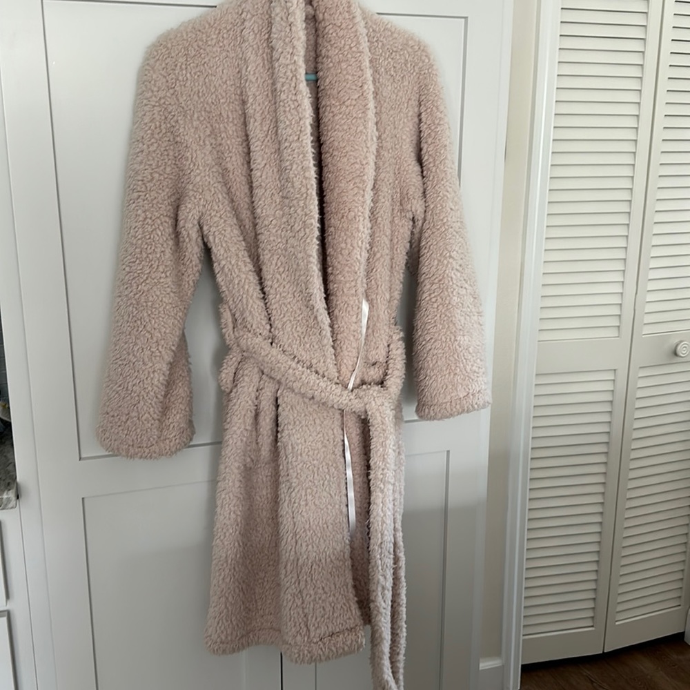 Pottery Barn robe sooo fluffy soft